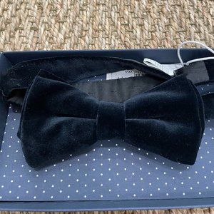 Eton Velvet Bowtie
